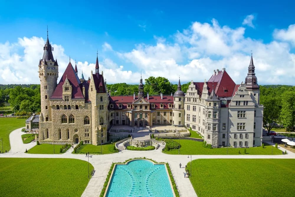 Which Country Has the Most Castles?